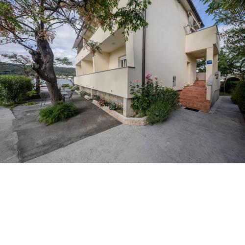 Apartments by the sea Supetarska Draga - Donja, Rab - 11769