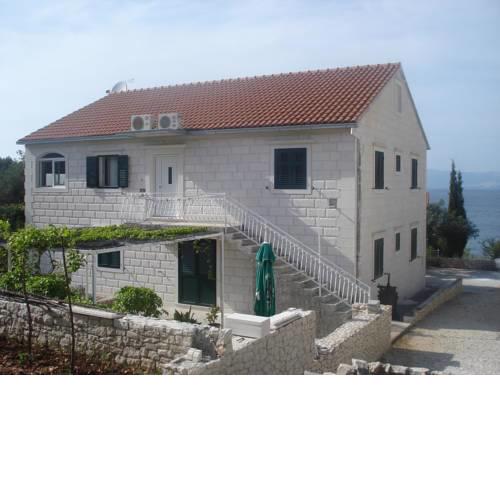 Apartments by the sea Sutivan, Brac - 15275