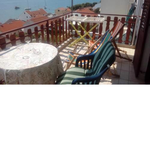 Apartments by the sea Tisno, Murter - 16947