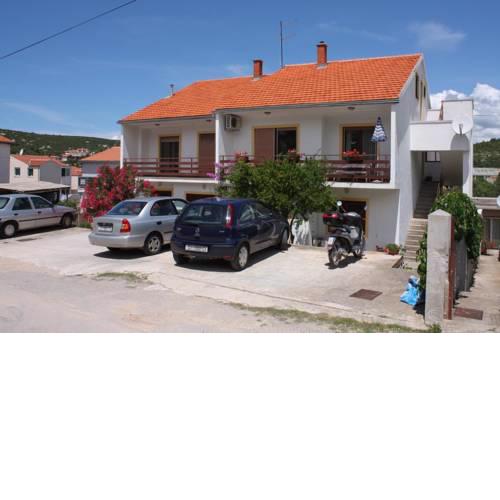 Apartments by the sea Tisno, Murter - 5091