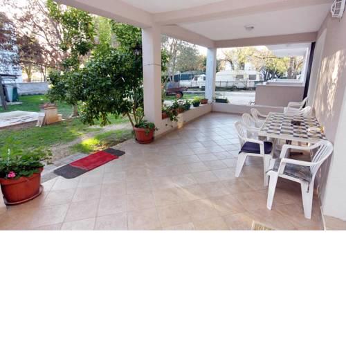 Apartments by the sea Turanj, Biograd - 852