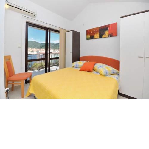 Apartments by the sea Vela Luka, Korcula - 9243