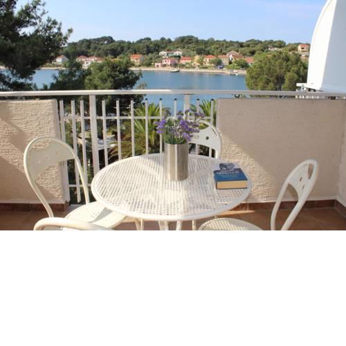 Apartments by the sea Verunic, Dugi otok - 3480