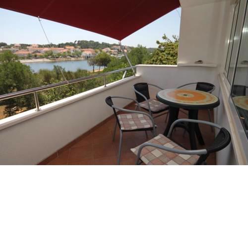 Apartments by the sea Verunic, Dugi otok - 8105
