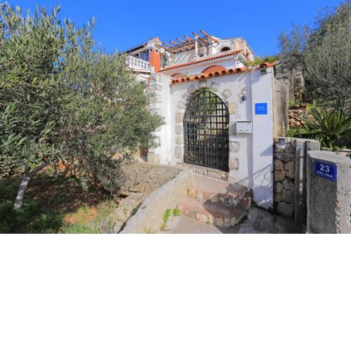 Apartments by the sea Vinisce, Trogir - 18674