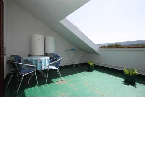 Apartments by the sea Vrboska (Hvar) - 8748