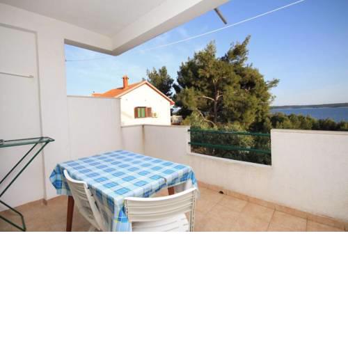 Apartments by the sea Zavala, Hvar - 8745