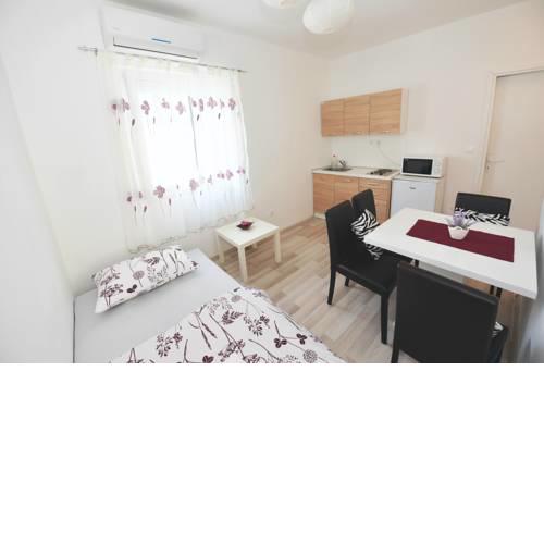 Apartments Cherry