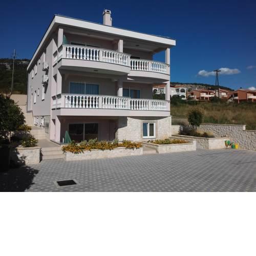 Apartments Cirjak