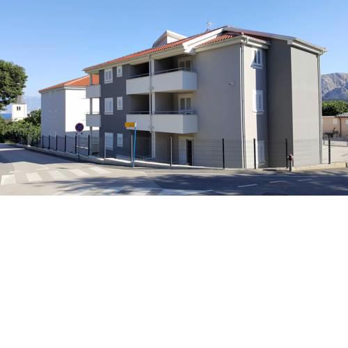 Apartments Crnekovic 8A