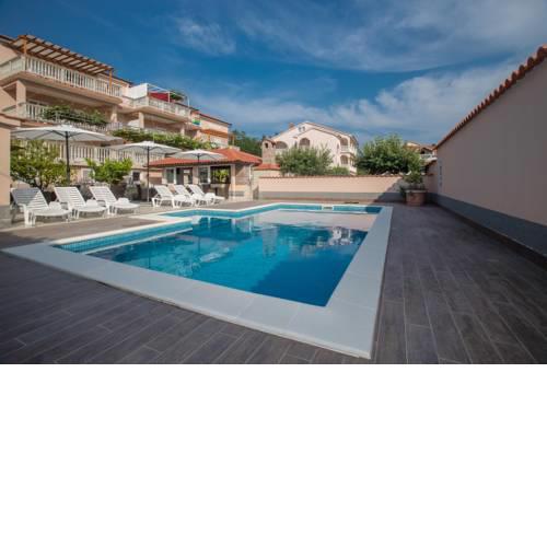 Apartments Dania