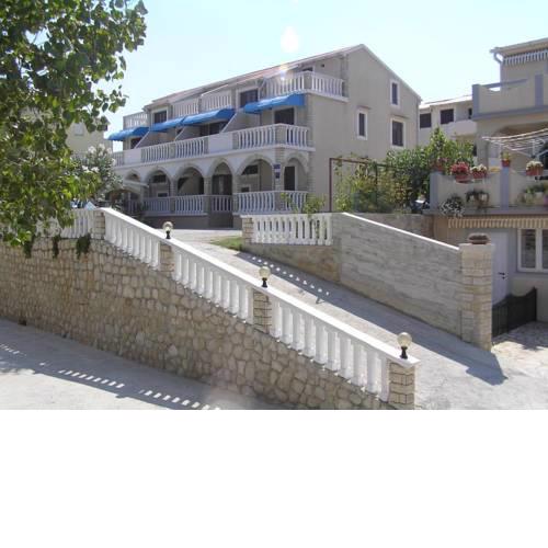 Apartments Davor