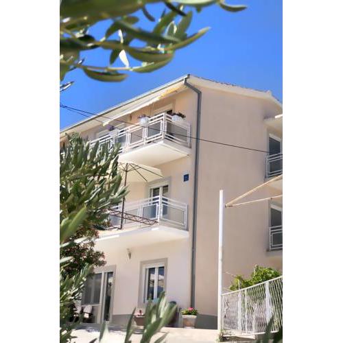Apartments Diora