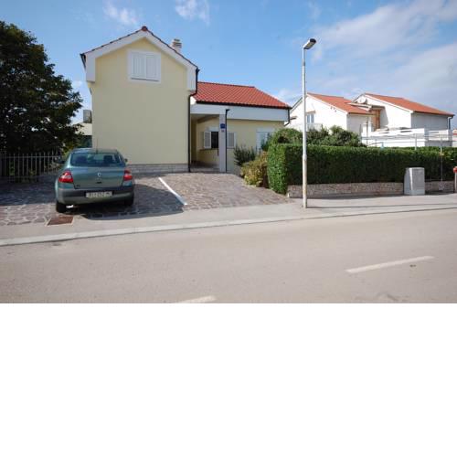 Apartments Divna