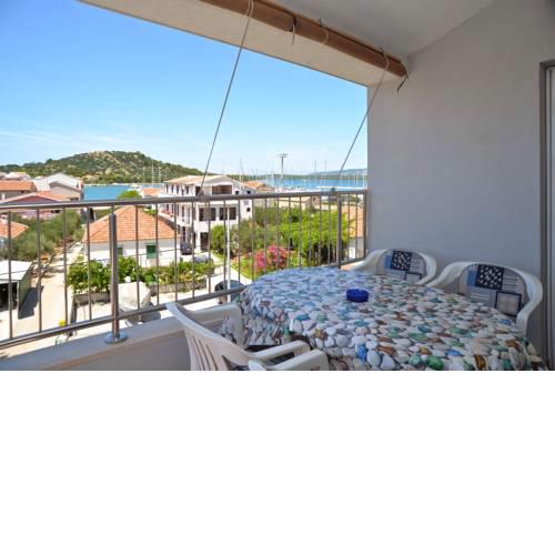 Apartments Divna