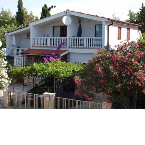 Apartments Dobri