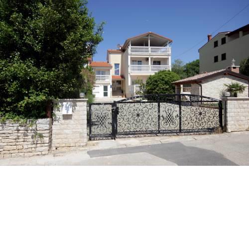 Apartments Domic