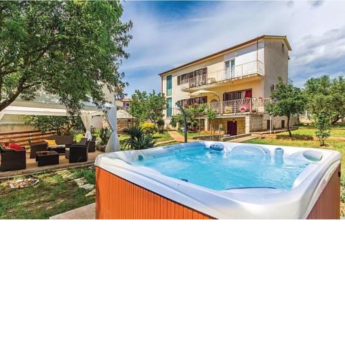 Apartments Dragan 1851