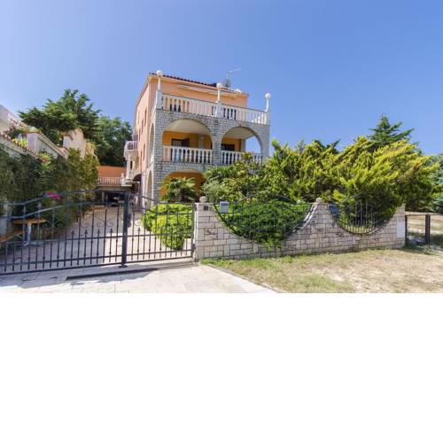 Apartments Drago