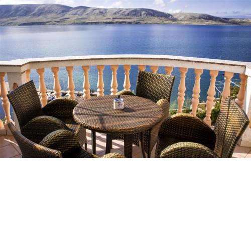Beautiful seaview apartment with a balcony near the beach - Apartments Drazice III