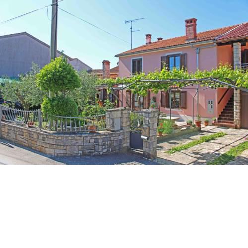 Apartments Emilia