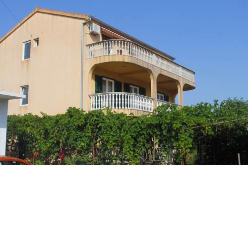 Apartments Eskinja