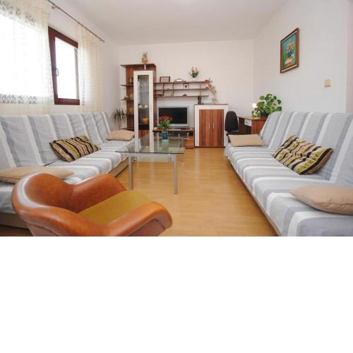 Apartments Ezgety - 330m from beach