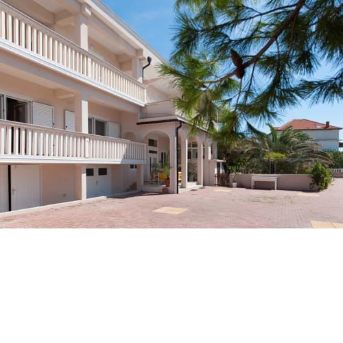 Apartments Facini