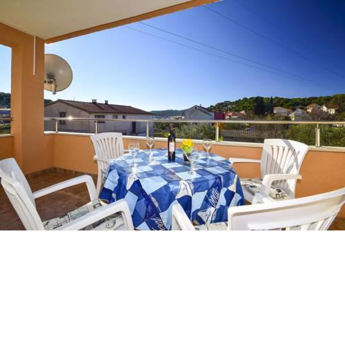Apartments Fantov 1229