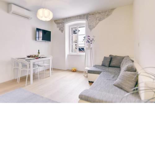 Apartments Forum 2