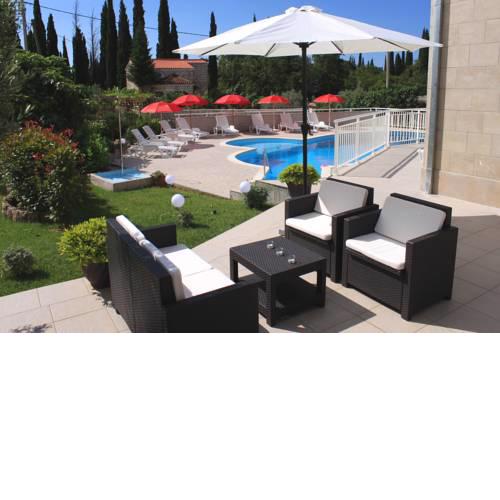 Apartments Grand Pinea