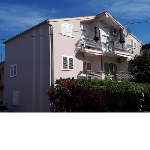 Apartments Holiday