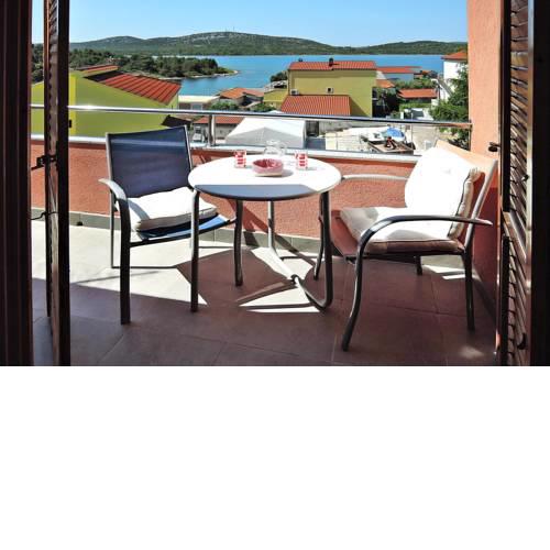 Apartments im Haus Mario Pirovac - CDN04075-CYA