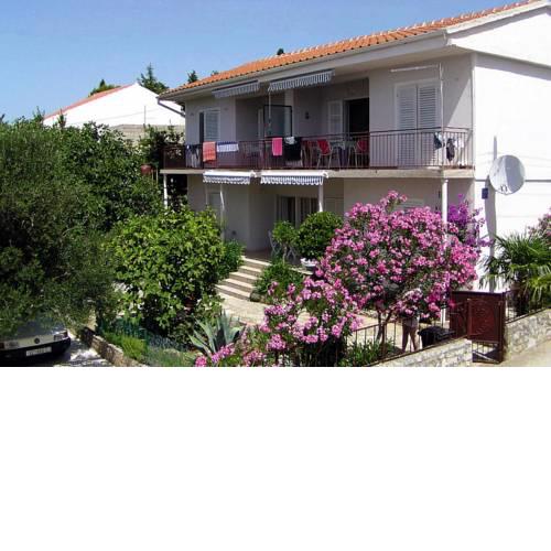 Apartments im Haus Neptun Pirovac - CDN04076-DYA