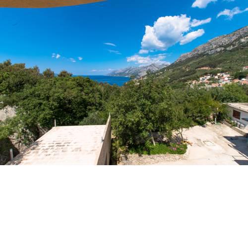 Apartments in Brela BRMARIN