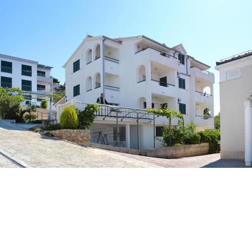 Apartments in der Villa Marin Omis-Stanici - CDM05001-CYB