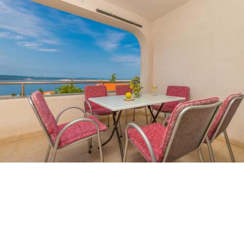 Apartments in Dramalj 41520