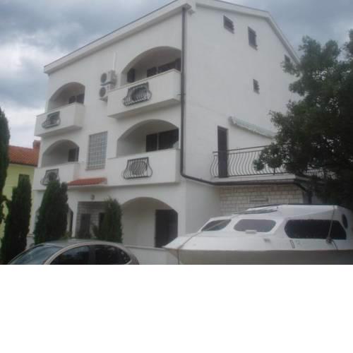 Apartments in Jadranovo 33549