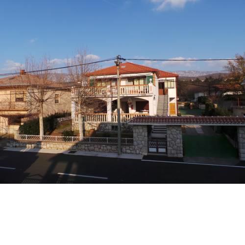 Apartments in Jadranovo 33560