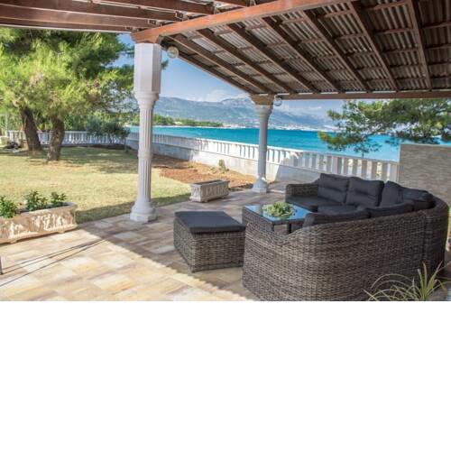Apartments in Kastel Stafilic 39744