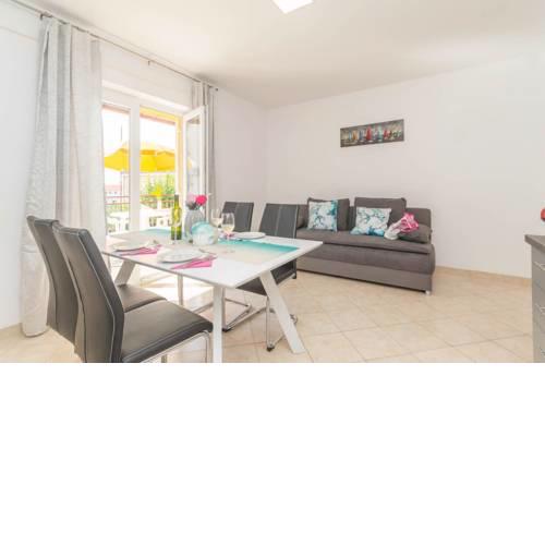 Apartments in Njivice/Insel Krk 38349