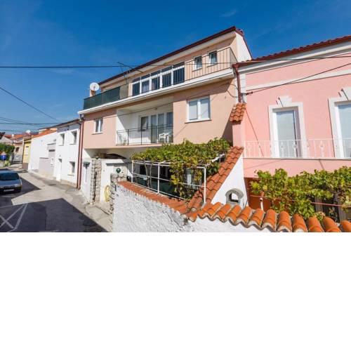 Apartments in Novi Vinodolski 15234