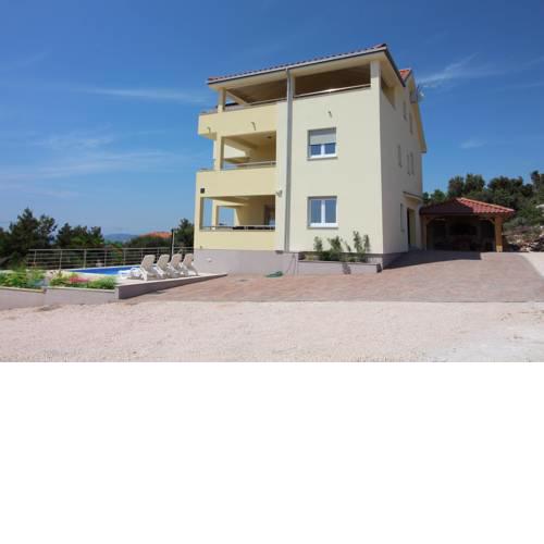 Apartments in Primosten 38392