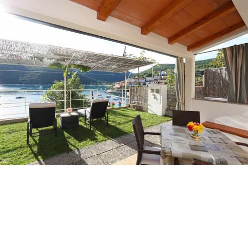 Apartments in Rabac 16930