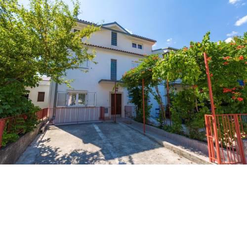 Apartments in Selce 39190