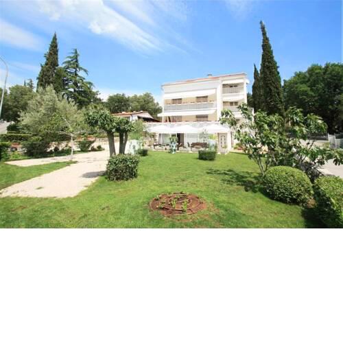 Apartments in Selce 39322