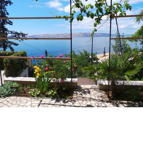 Apartments in Senj 27506