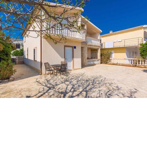 Apartments in Vir - Insel Vir 41270