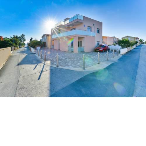 Apartments in Vir/Insel Vir 34946