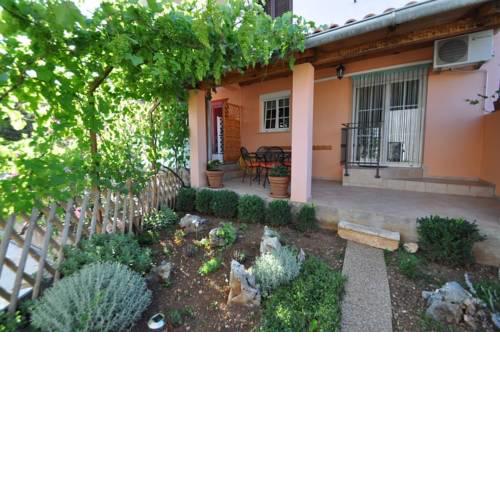 Apartments in Vrbnik/Insel Krk 13597
